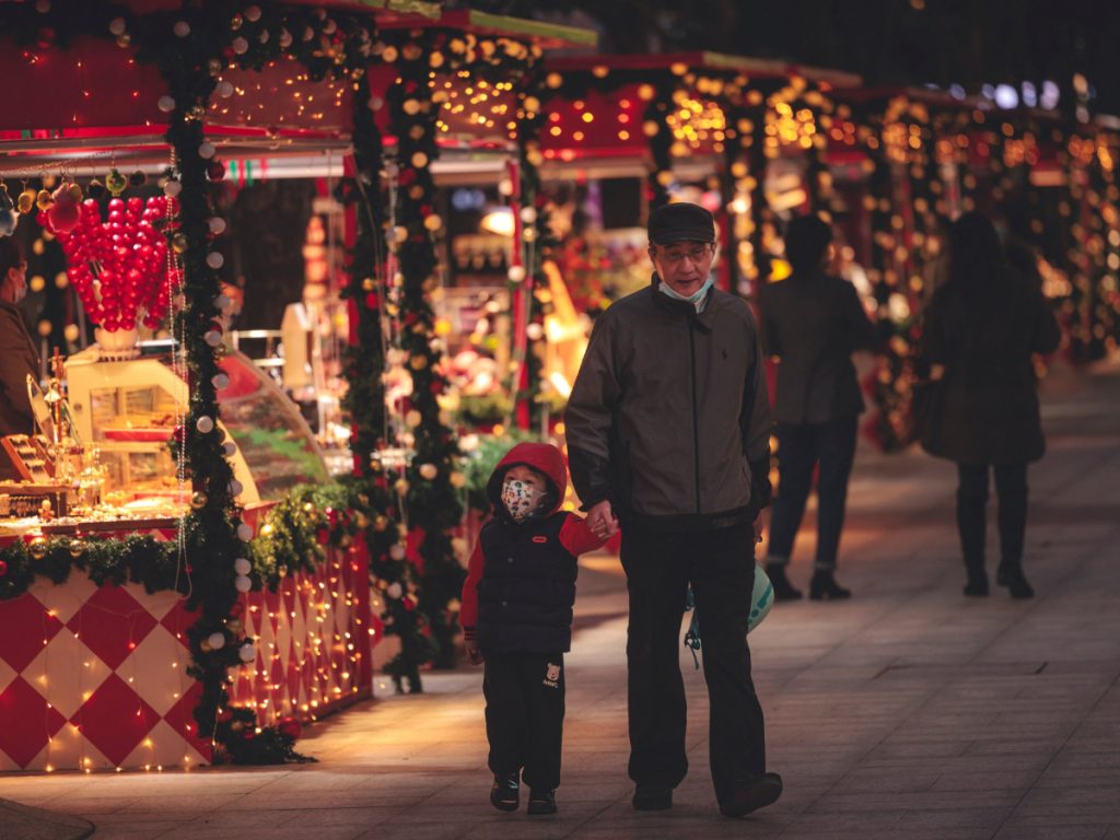 Kerstverlichting op een markt in China